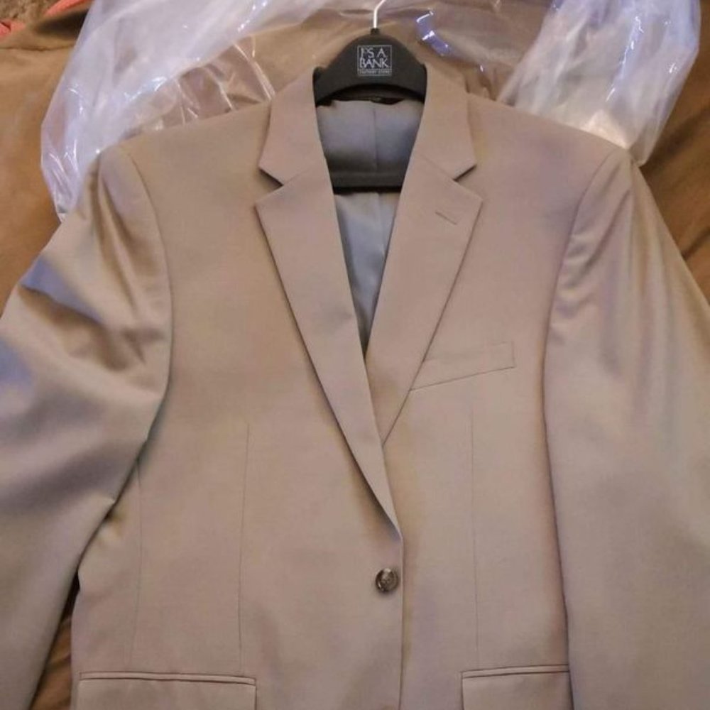 Jos. A. Bank Classic Collection Tan 2 Button Blazer 41L
